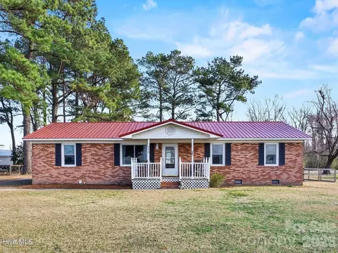 333 Lyman Rd, Beulaville, NC 28518
