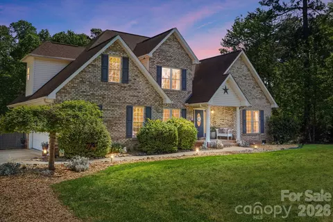 104 Ardmore Pl, Mooresville, NC 28117