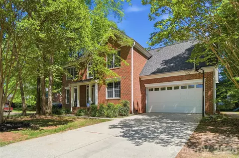 1818 Fox Hunt Ct, Rock Hill, SC 29732