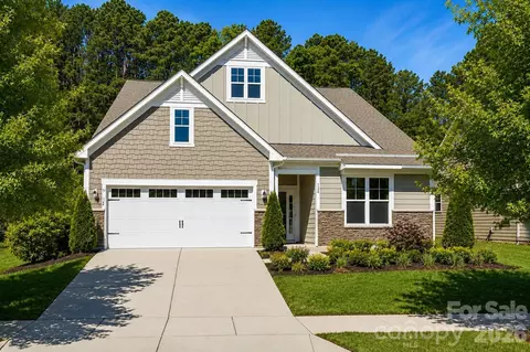 124 Van Gogh Trl, Mount Holly, NC 28120