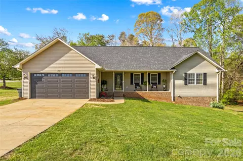 105 Saddlewood Ln, Statesville, NC 28625