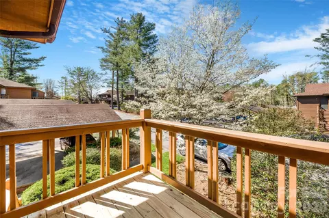 521 Courtwood 8 Ln #8, Hendersonville, NC 28739