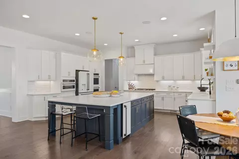 Kitchen - 18509 Doves Crest Rd, Cornelius, NC 28031 photo 3 of 4