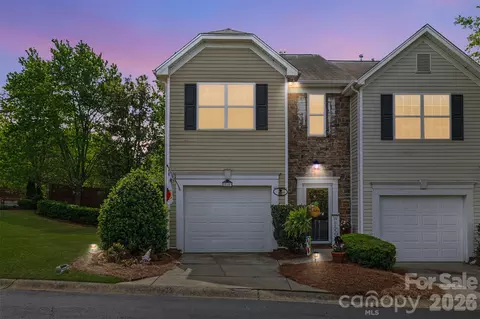 2103 Midnight Blue Ln, Fort Mill, SC 29708