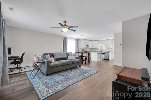 2877 Vale Ave, Kannapolis, NC 28081