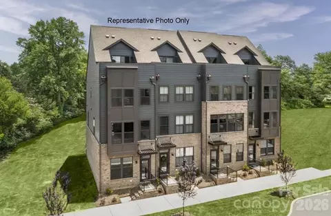 1016 Bella Grove Ln, Charlotte, NC 28262