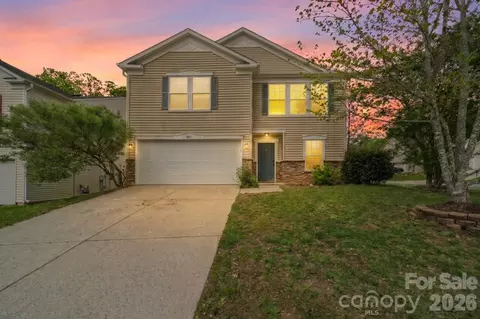2902 Royal Fern Ln, Charlotte, NC 28215