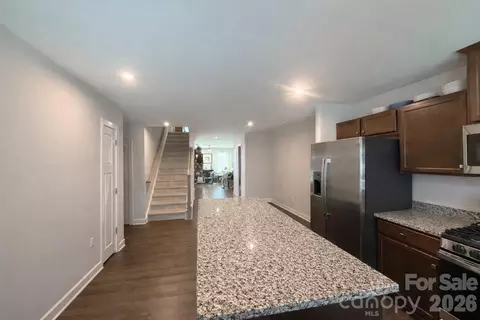 Entry Way - 154 Stlla Lan Ln #E, Troutman, NC 28166 photo 2 of 3