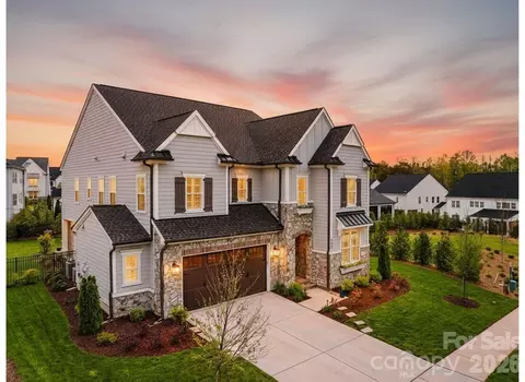 6083 Holden Ct, Fort Mill, SC 29715