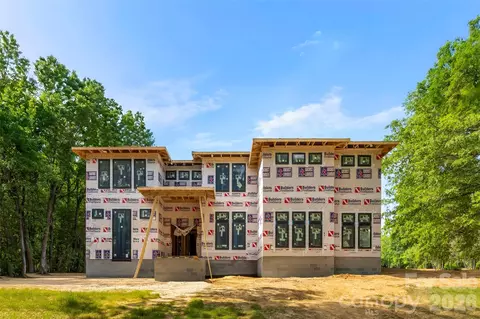 13117 Hamilton Place Dr, Charlotte, NC 28273