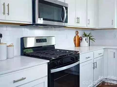 Kitchen - 1924 Vanderlyn St, Monroe, NC 28112 photo 4 of 4