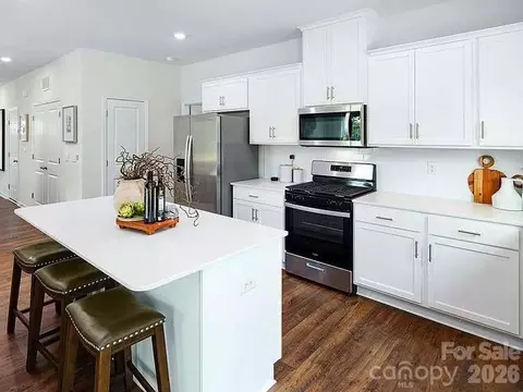 Kitchen - 1924 Vanderlyn St, Monroe, NC 28112 photo 2 of 4