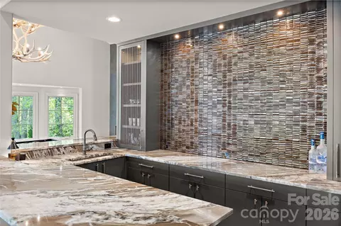 Kitchen - 20107 Bascom Ridge Dr, Cornelius, NC 28031 photo 5 of 6