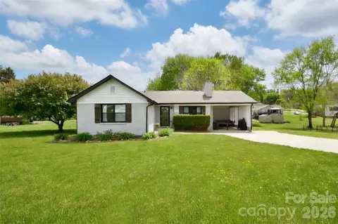 1061 Rembrandt Sw Dr SW, Concord, NC 28027