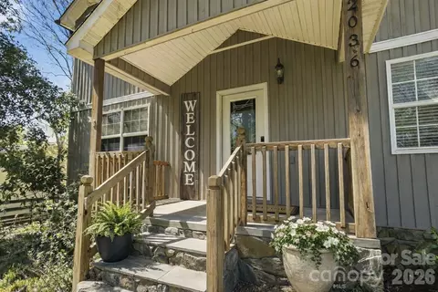 2036 Hickory Hills Dr, Denver, NC 28037