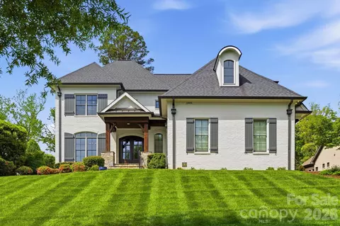 1605 Arborfield Commons Ct, Matthews, NC 28105
