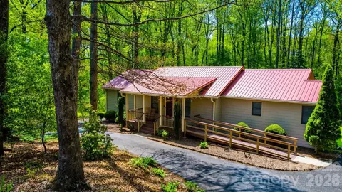 308 Brentwood Cir, Morganton, NC 28655