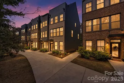336 Twinflower Ln, Charlotte, NC 28205