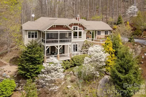 315 Crossvine Trl, Hendersonville, NC 28739