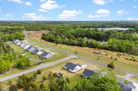 View/Area - 2173 Smith Rd, Clover, SC 29710 photo 7 of 9
