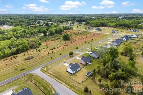 View/Area - 2173 Smith Rd, Clover, SC 29710 photo 8 of 9