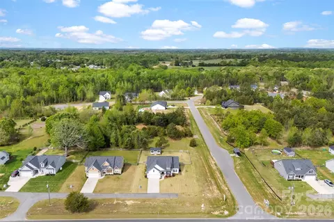 View/Area - 2173 Smith Rd, Clover, SC 29710 photo 5 of 9