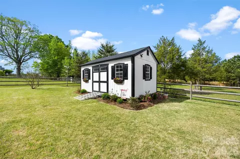 Exterior - 2173 Smith Rd, Clover, SC 29710 photo 6 of 7