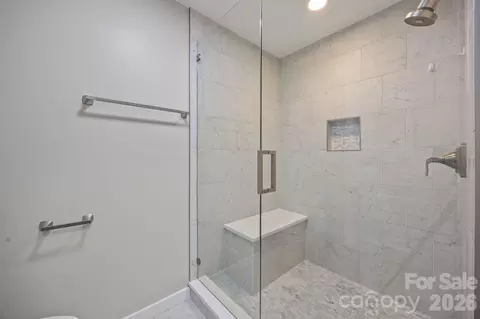 Bath - 18749 Vineyard Point Ln, Cornelius, NC 28031 photo 2 of 2