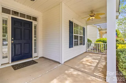 Exterior - 8711 Westwind Point Dr, Cornelius, NC 28031 photo 2 of 9