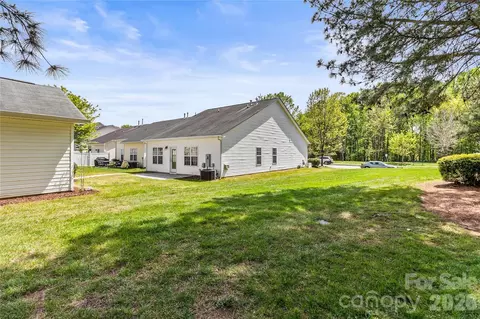 Exterior - 8711 Westwind Point Dr, Cornelius, NC 28031 photo 7 of 9