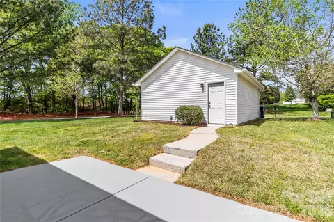 Exterior - 8711 Westwind Point Dr, Cornelius, NC 28031 photo 4 of 9