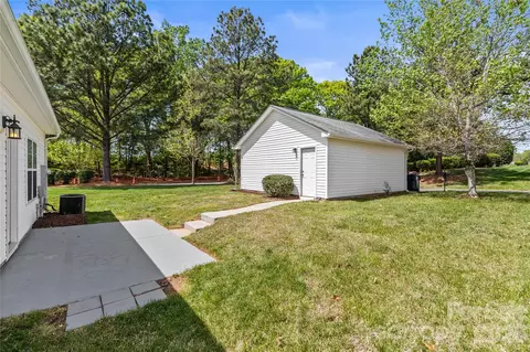 Exterior - 8711 Westwind Point Dr, Cornelius, NC 28031 photo 5 of 9