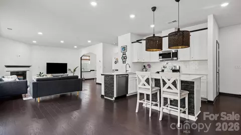 Entry Way - 1745 Loggerhead Dr, Lancaster, SC 29720 photo 8 of 11