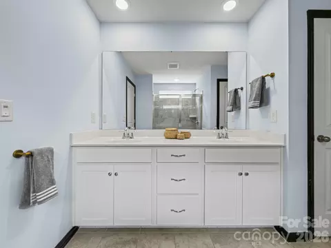 Bath - 1745 Loggerhead Dr, Lancaster, SC 29720 photo 1 of 1