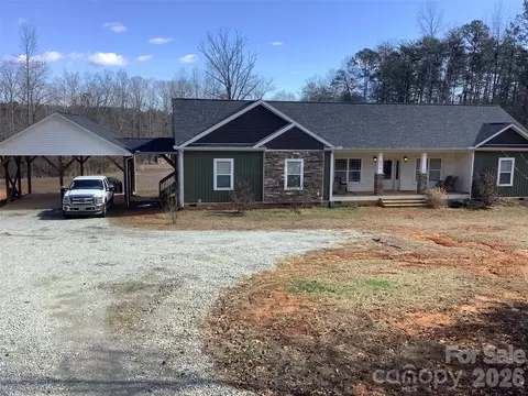 671 Hallman Farm Ln, Iron Station, NC 28080