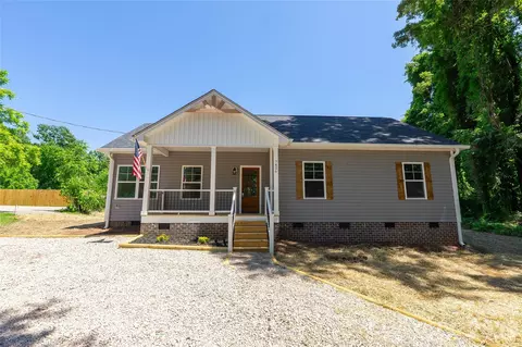 7426 Hambright Rd, Huntersville, NC 28078