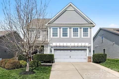 9124 Inverness Bay Rd, Charlotte, NC 28278