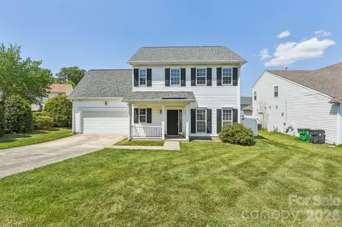 12531 Deaton Hill Dr, Charlotte, NC 28269