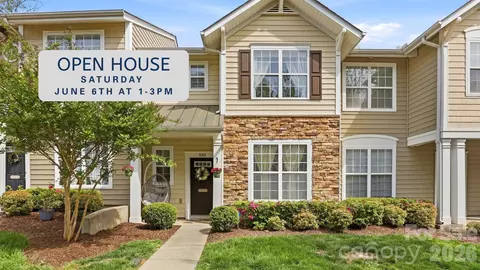 532 Bent Leaf Ct, Fort Mill, SC 29708