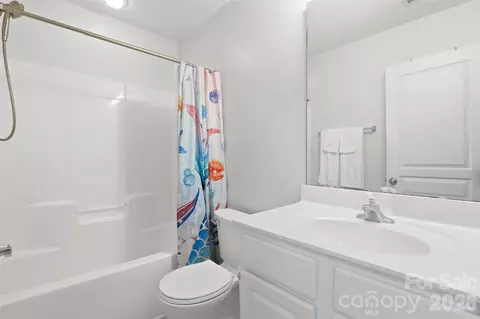 Bath - 532 Bent Leaf Ct, Fort Mill, SC 29708 photo 3 of 3