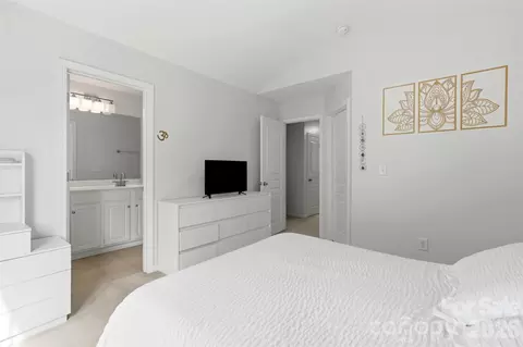 Bedroom - 532 Bent Leaf Ct, Fort Mill, SC 29708 photo 2 of 5
