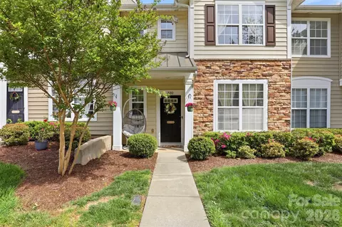 Exterior - 532 Bent Leaf Ct, Fort Mill, SC 29708 photo 2 of 4