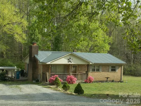4268 Hartland Rd, Lenoir, NC 28645