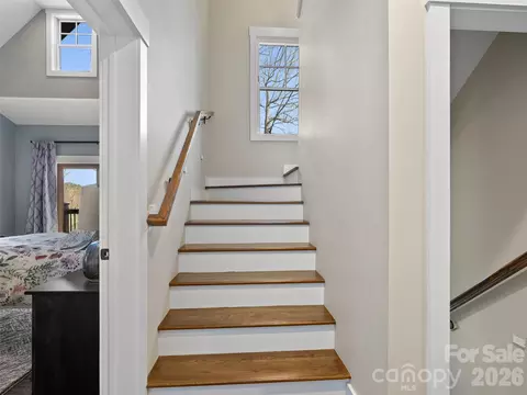 Entry Way - 711 Winfield Dr, Clyde, NC 28721 photo 2 of 4