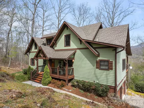Exterior - 711 Winfield Dr, Clyde, NC 28721 photo 4 of 10