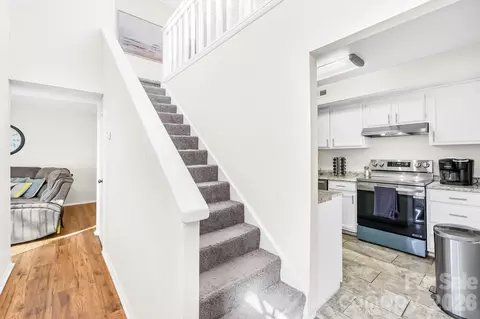 7407 Mystic Ln, Charlotte, NC 28227