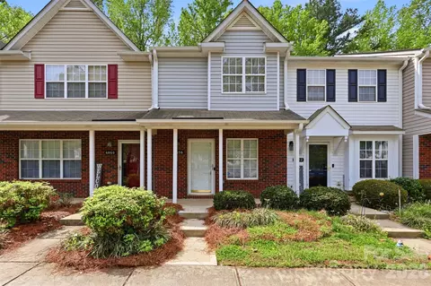 6856 Cypress Tree Ln, Charlotte, NC 28215