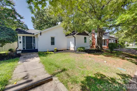 3001 Tuckaseegee Rd, Charlotte, NC 28208