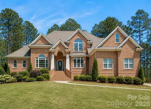 137 Northington Woods Dr, Mooresville, NC 28117