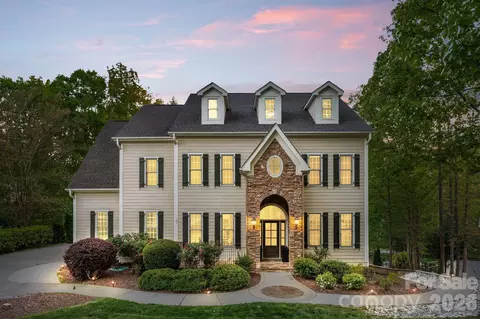 107 Mcauley Ct, Mooresville, NC 28117